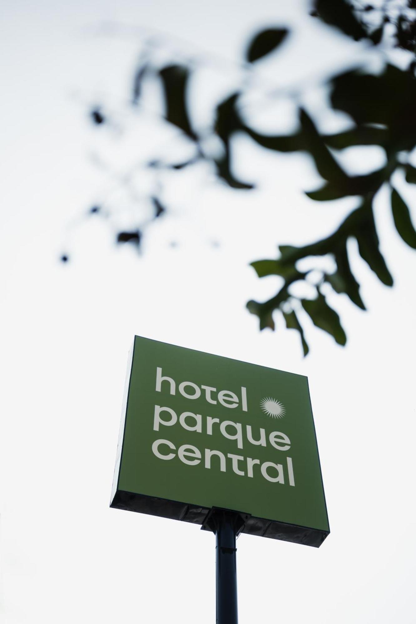 Hotel Parque Central Monterrey Exterior foto